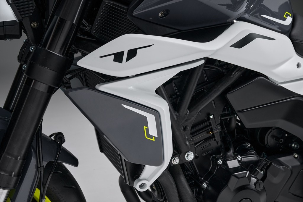 Benelli presenta la nuova Tornado Naked Twin 500